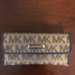 micheal kors wallet